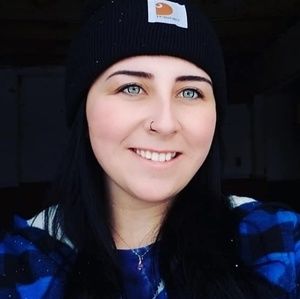 Meet your Posher, Rebecca